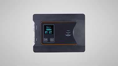 D270 integrates a built-in water temperature sensor for real-time sound velocity correction and superior survey accuracy