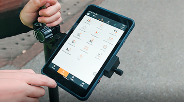 LT800 proporciona posicionamiento GNSS a nivel de metro para una gran variedad de aplicaciones, incluidas la topografía y la construcción.