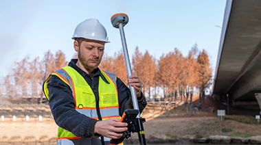 Experience unparalleled efficiency and usability in surveying with the compact and resilient i76 GNSS receiver