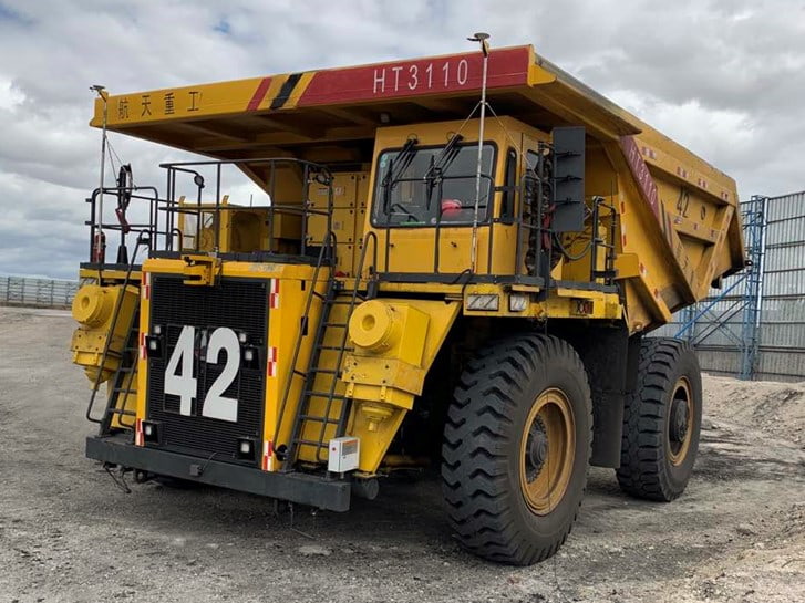 Véhicule portuaire autonome équipé du système de positionnement CGI-610.