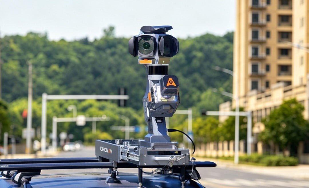 AU20 MMS with C7200 panoramic camera mounted on a vehiclefor road surveying
