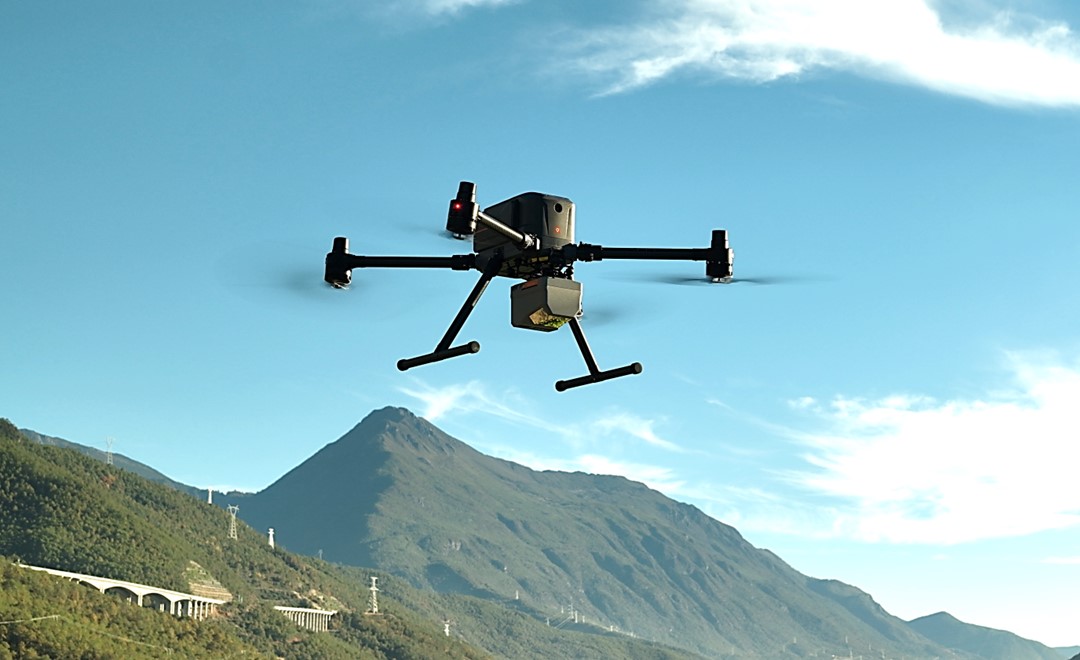 AlphaAir 6 monté sur le drone X500 lors d'une mission de cartographie urbaine