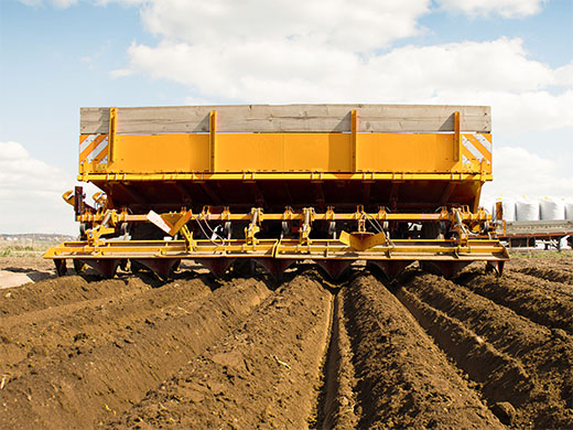 CHCNAV tools maximize tillage efficiency while minimizing fuel use and soil compaction.