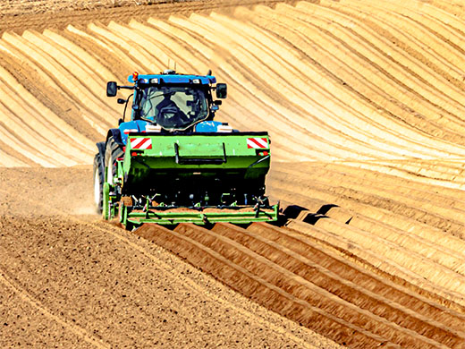 CHCNAV systems deliver precise seeding, achieving maximum yields and lowering seed costs.